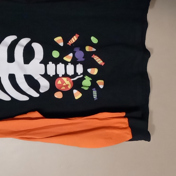 Celebrate Halloween Black w Orange Sleeves and Candy Front Size 3X - Picture 4 of 5